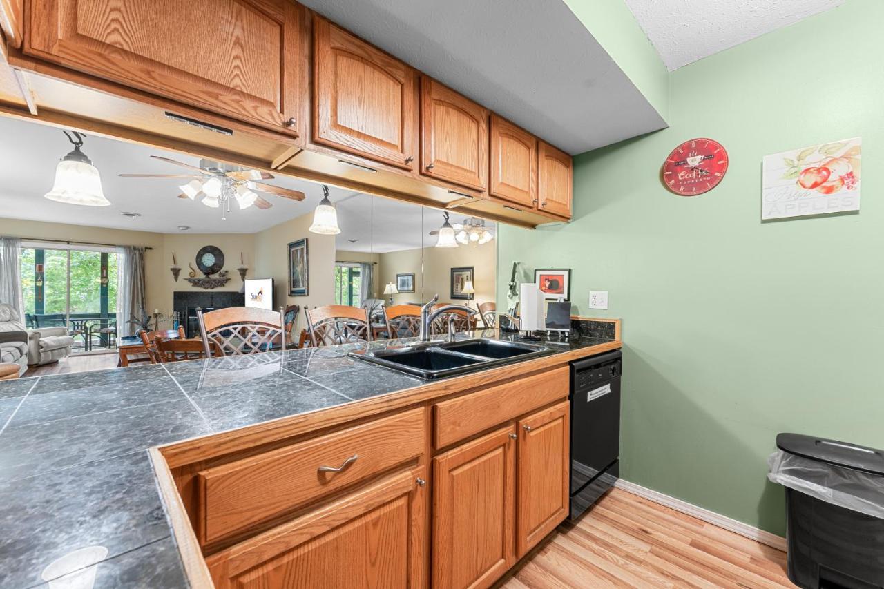 Bluffs Oasis Condo Бренсон Екстер'єр фото